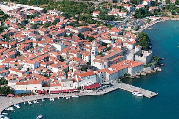 Apartmani Krk คิร์ก ภายนอก รูปภาพ