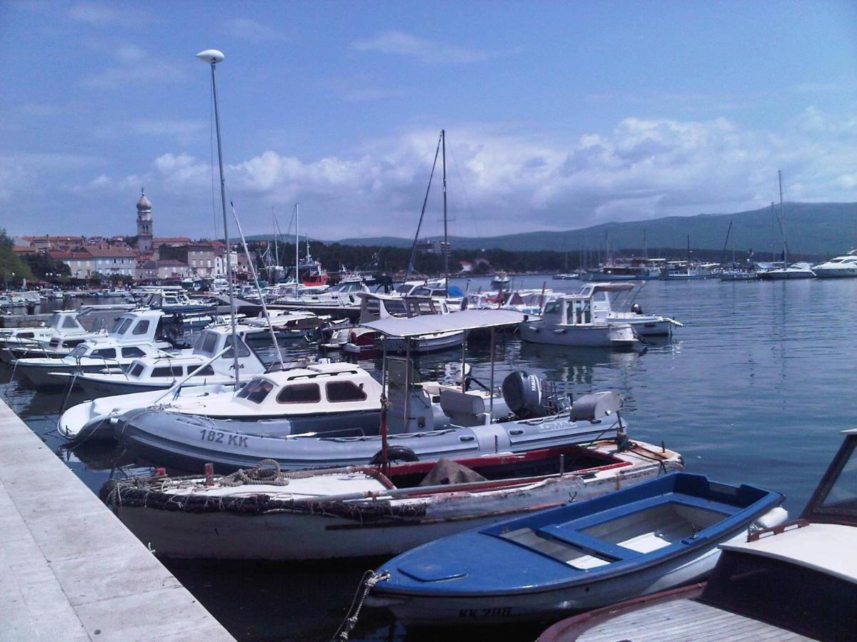 Apartmani Krk คิร์ก ภายนอก รูปภาพ